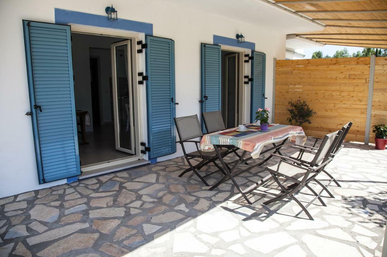 Romanos XI Xi Beach Exterior photo